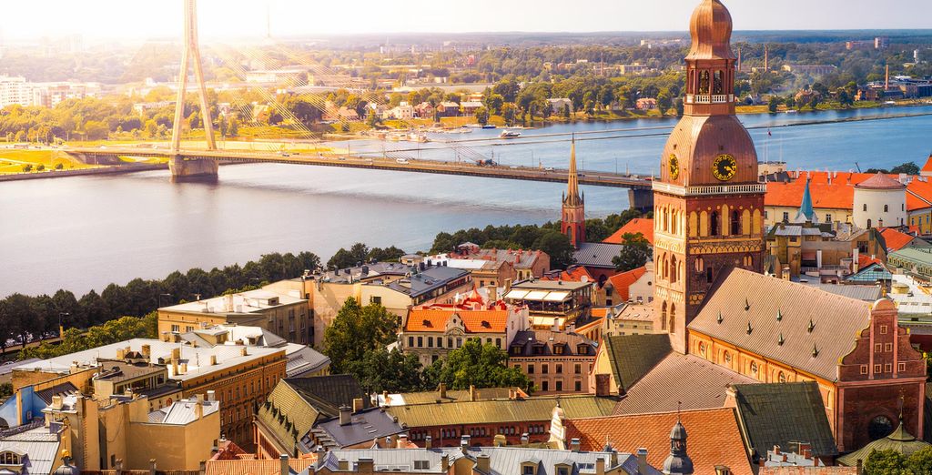 Descubre Vilnius y Riga