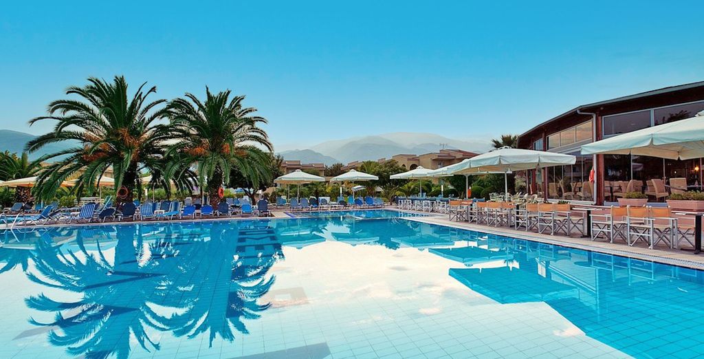 Poseidon Palace Hotel 4*
