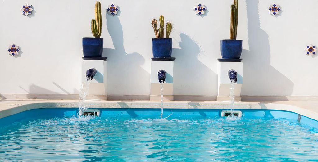 Hotel Bécquer 4*