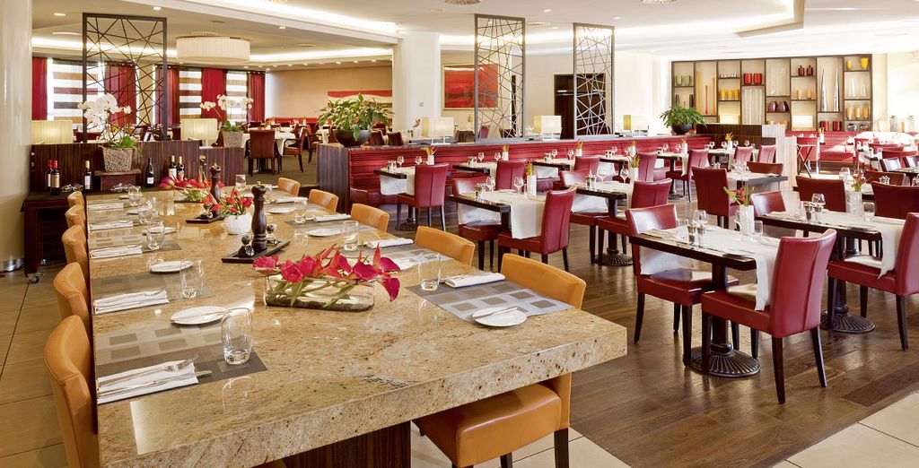 Mövenpick Hotel & Casino Genève 4*