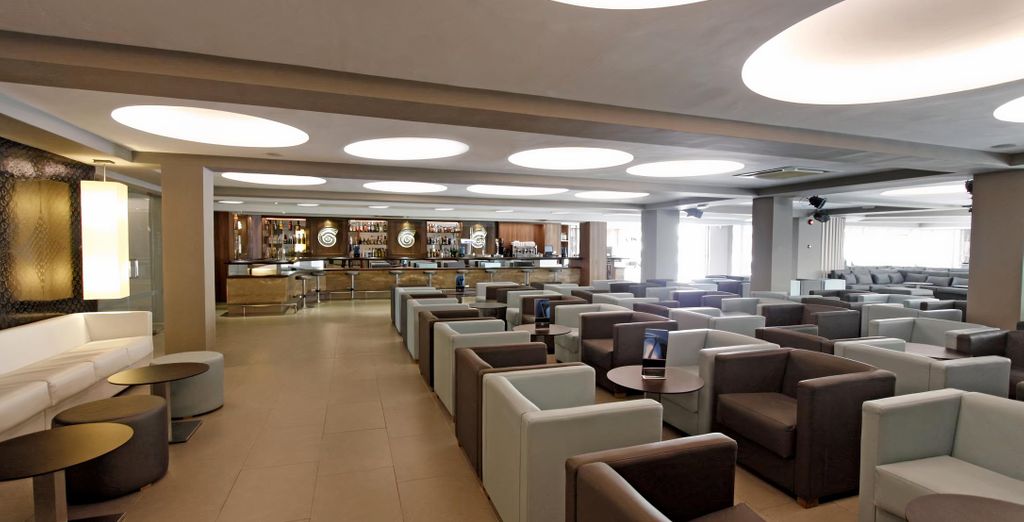 Hotel Java 4*