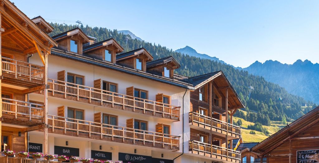 Le Chalet Blanc Hotel & Spa 4*