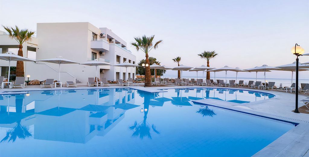 Harmony Rethymno Beach Hotel 4*