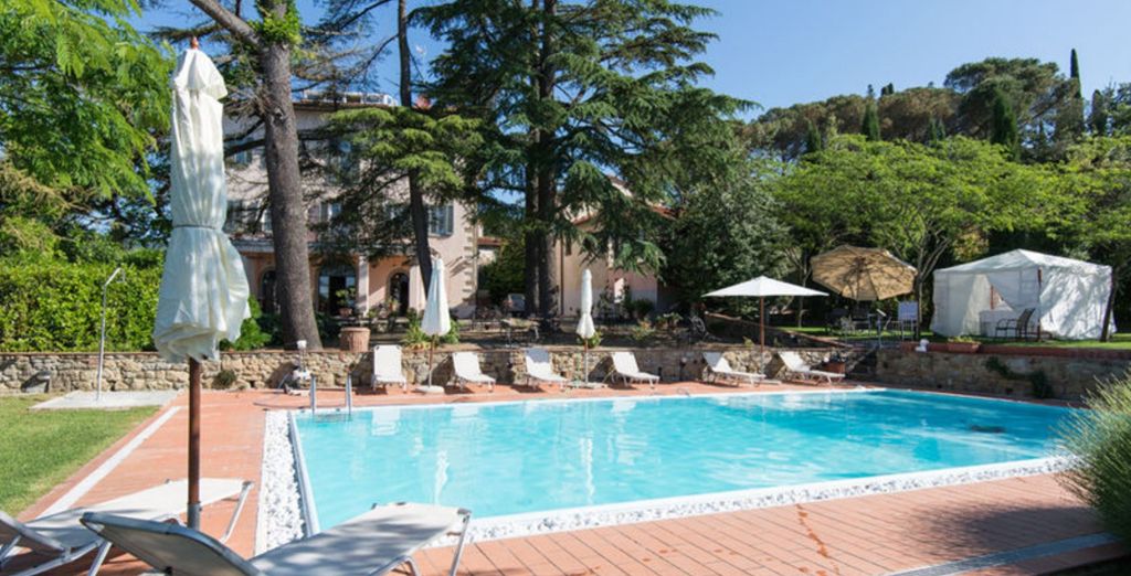 Villa La Grotta 4*