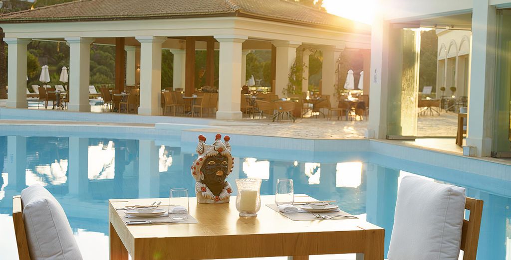 Grecotel Eva Palace 5*
