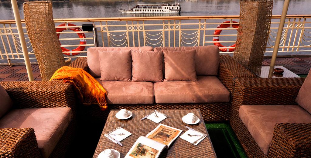 Royal Tulip Beach Resort 5* con Crociera opzionale di 7 notti sul Nilo