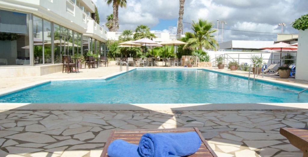 Hotel Paraiso Beach Ibiza 4*