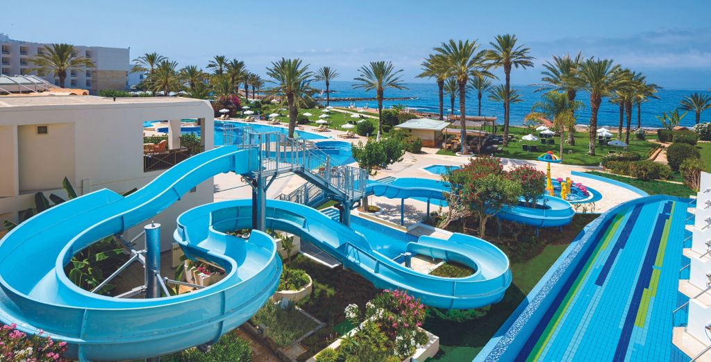Constantinou Bros Athena Beach Hotel 4*