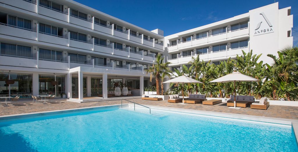 Hotel Anfora Ibiza 4*