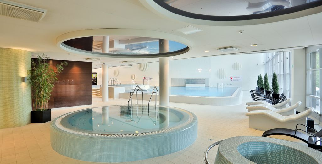 Park Inn by Radisson Meriton Conference & Spa Hotel Tallinn 4*