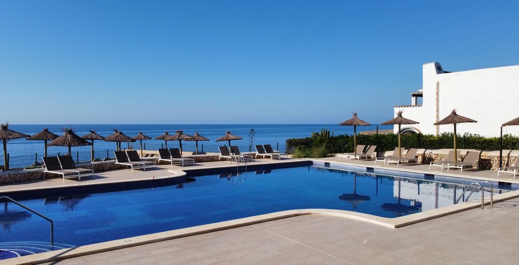 Alua Suites Las Rocas 4*