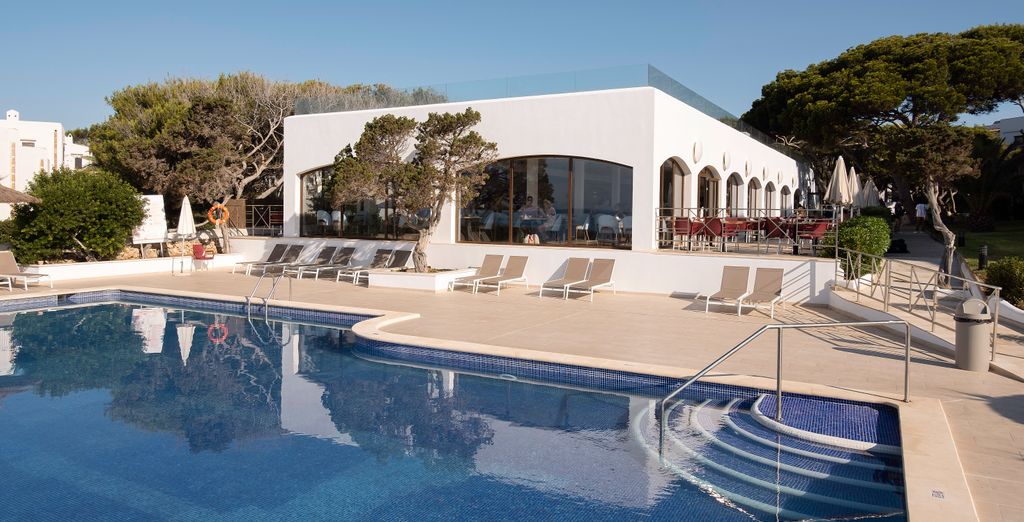 ALUA Suites Las Rocas 4*
