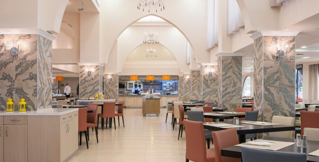 Ialyssos Bay Hotel 4*