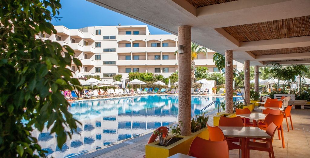 Ialyssos Bay Hotel 4*