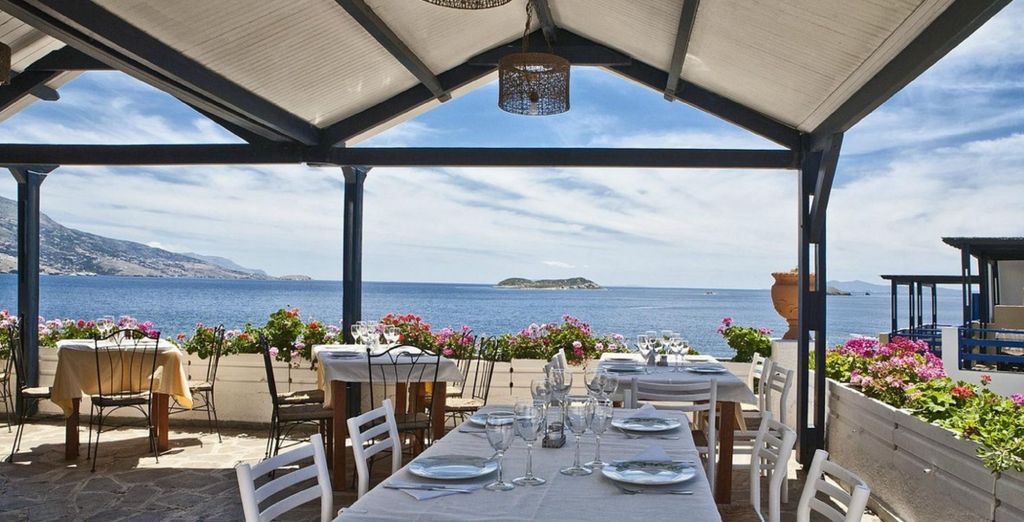 Andros Holiday Hotel