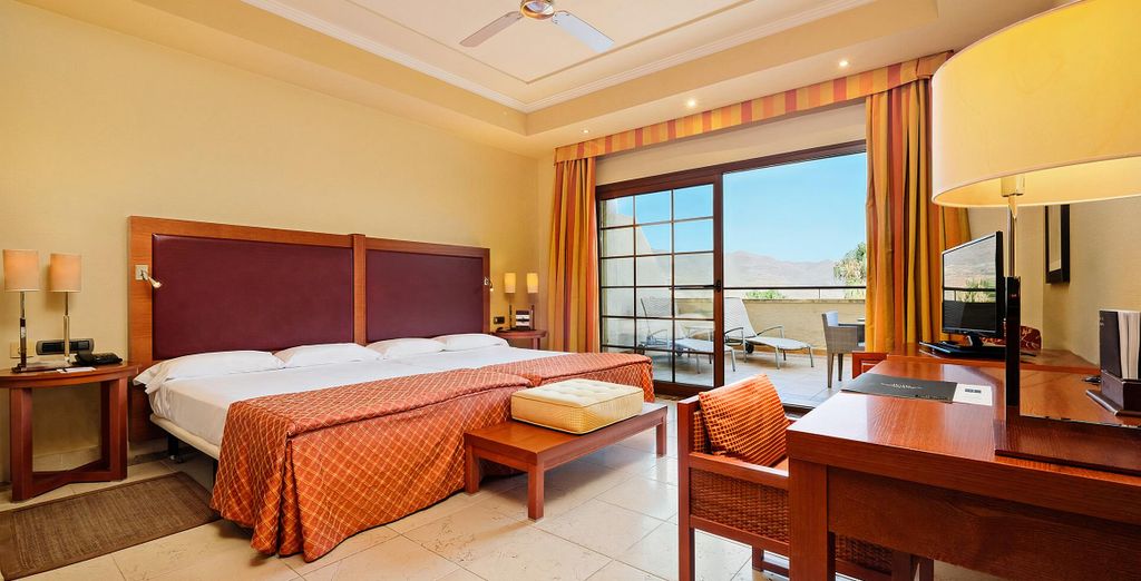 Hotel Envía Almería Wellness & Golf 5*