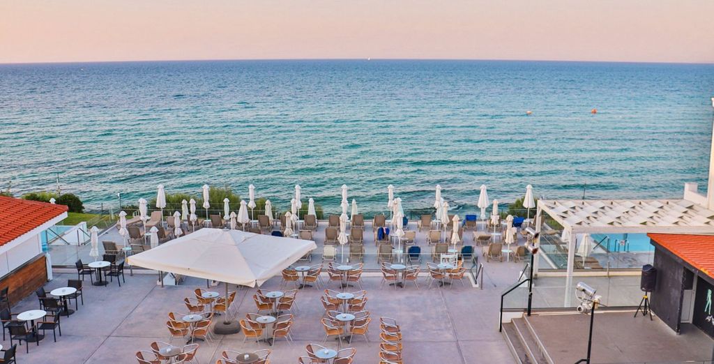 Plagos Beach Hotel 4*