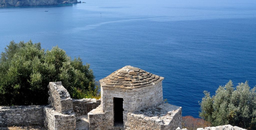 Autotour alla scoperta di Corfù e del Sud dell'Albania in 7 notti 