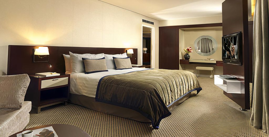 Intercontinental Athenaeum 5*