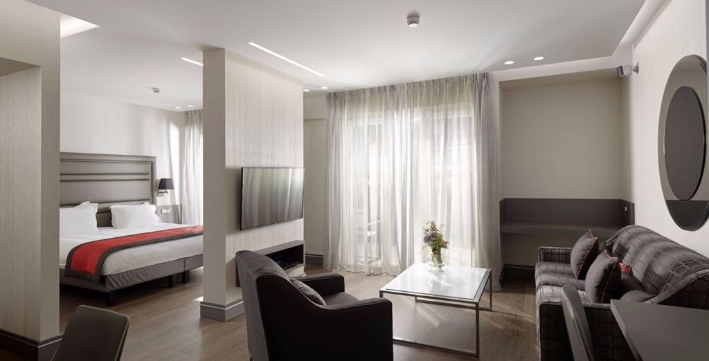 Holiday Suites Athens 4*