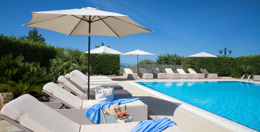 Lu' Hotel Porto Pino 4*