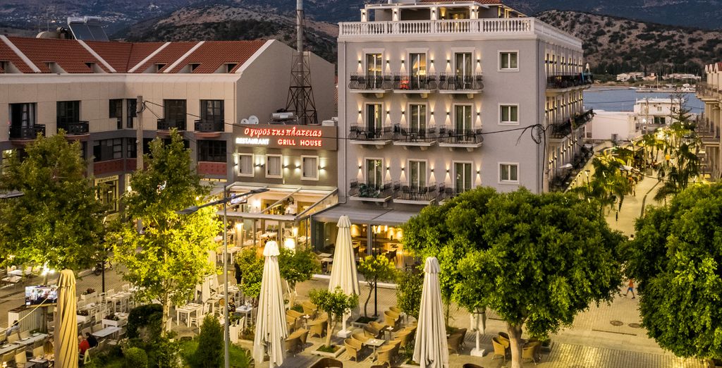 Aenos Hotel 4*