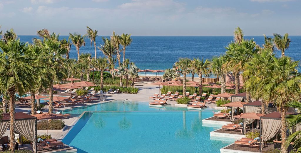 Caesars Palace Dubai 5*