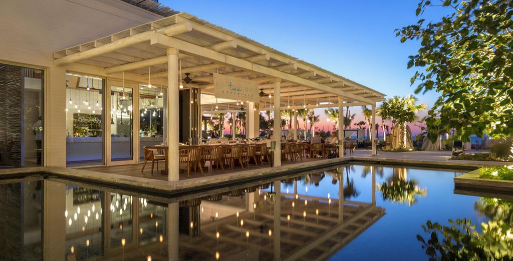 Caesars Palace Dubai 5*