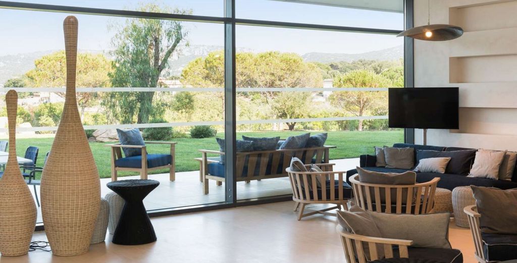 Golden Tulip Porto Vecchio 4* con volo o Sardinia Ferries