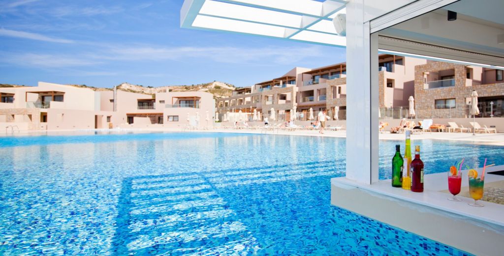 Blue Lagoon Village 5*