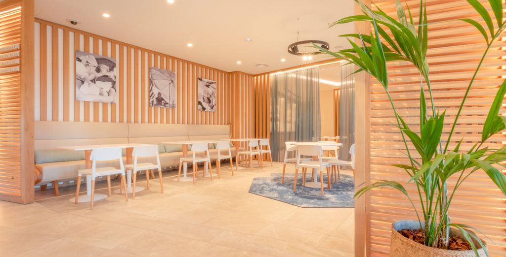 Holiday Inn Nice - Saint Laurent du Var 4*