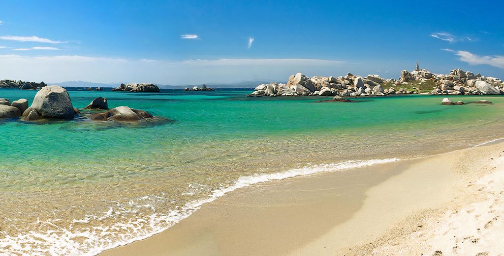 Golden Tulip Porto Vecchio 4* con volo o Sardinia Ferries