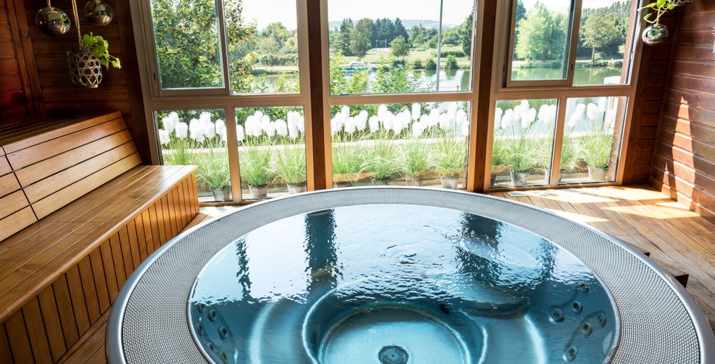 Hotel La Côte Saint Jacques 5* 