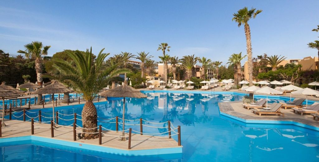 Hotel Aquila Rithymna Beach 5*