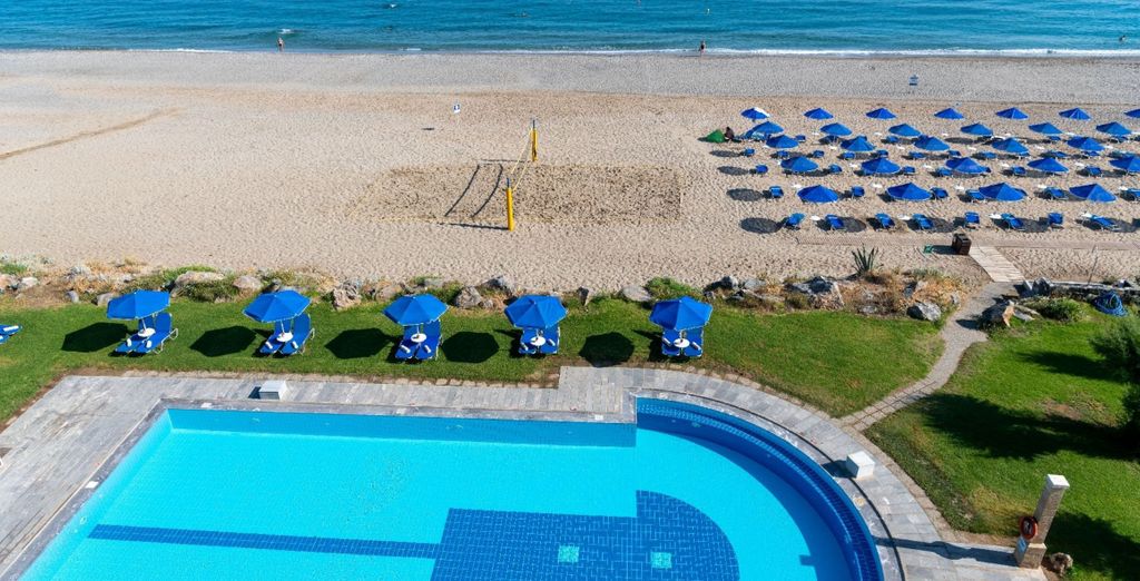 Hotel Aquila Rithymna Beach 5*