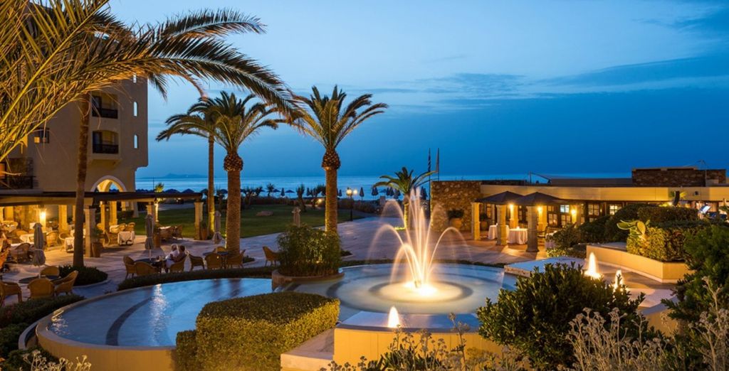 Hotel Aquila Rithymna Beach 5*