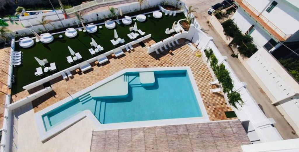 Bianco Riccio Suite Hotel 4*
