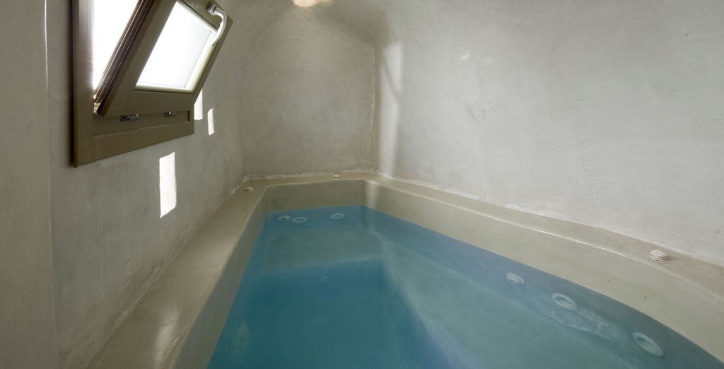 Rhenia's Suites