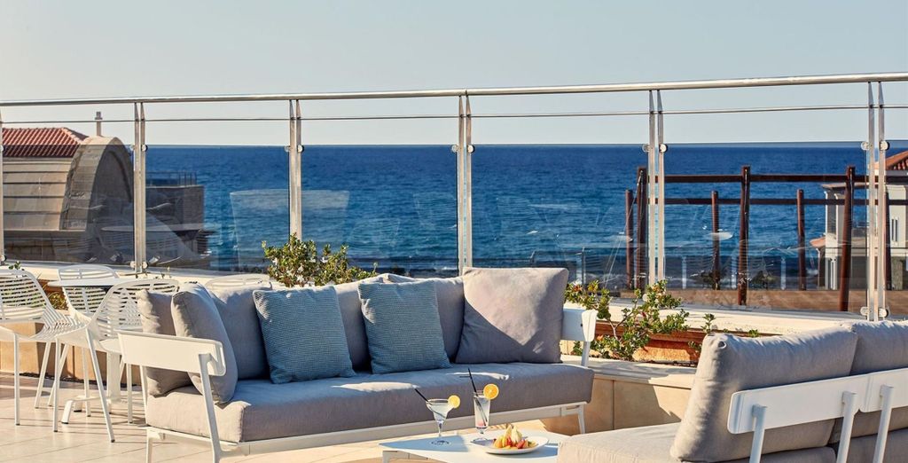 Atlantica Caldera Palace