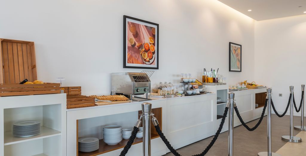 Regency Salgados Hotel & Spa 4*