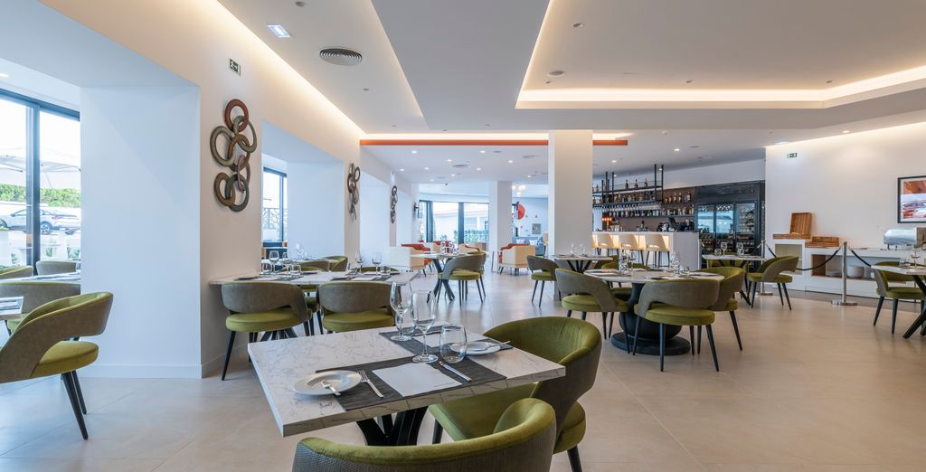 Regency Salgados Hotel & Spa 4*