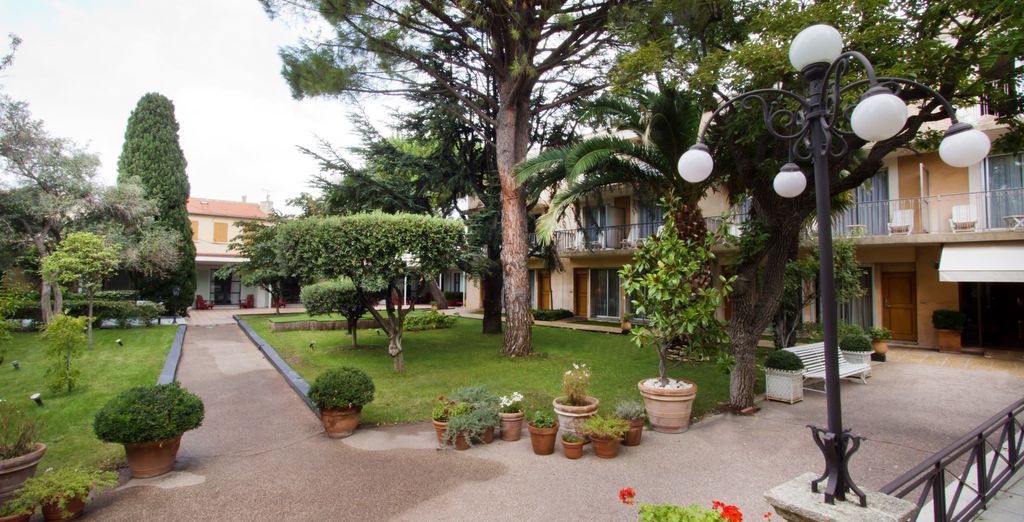 Mercure Marseille Centre Bompard La Corniche 4*