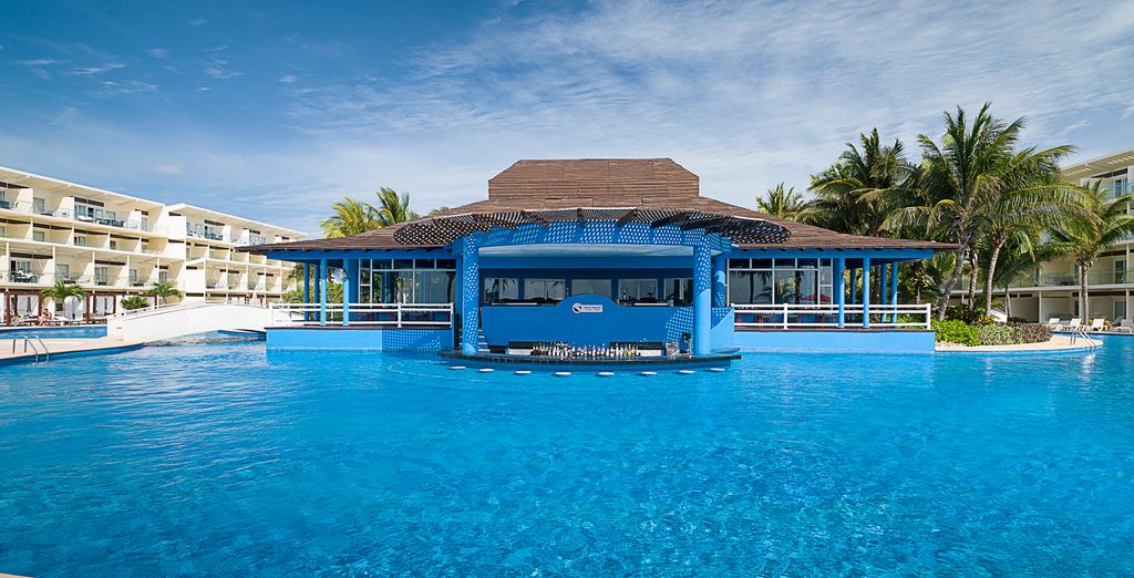 Azul Beach Riviera Cancun 5* con possibile pre-estensione di 5 notti  nella regione di Città del Messico
