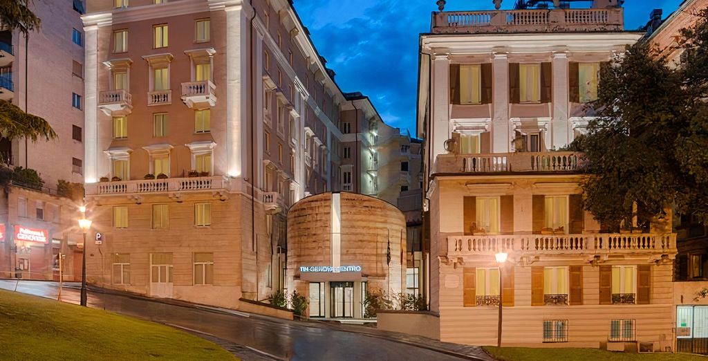 Hotel NH Genova Centro 4*
