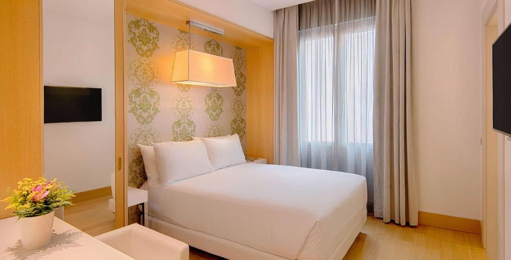 Hotel NH Genova Centro 4*