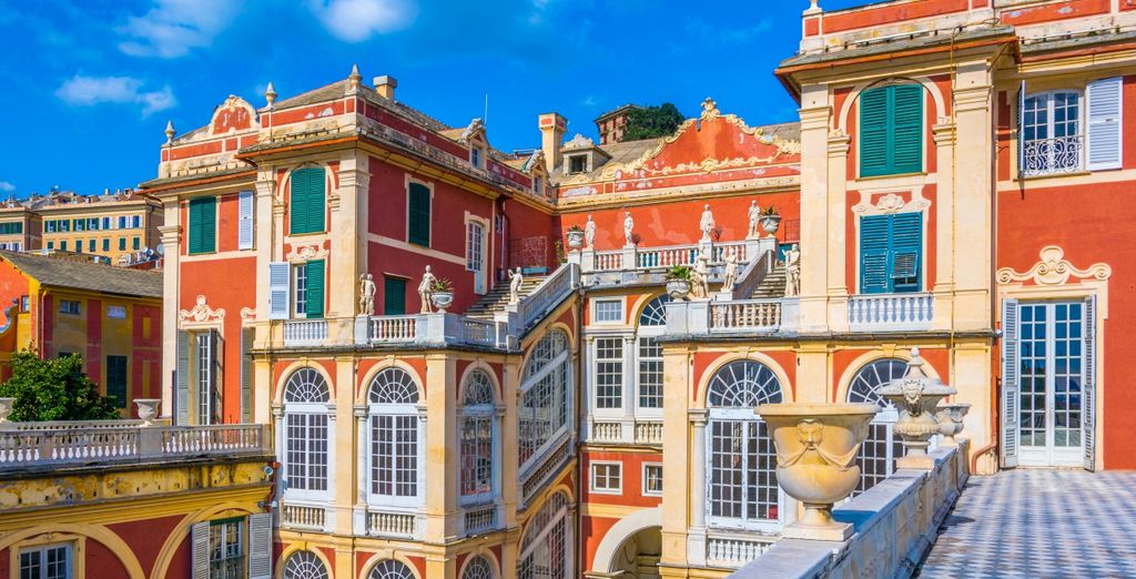 Hotel NH Genova Centro 4*