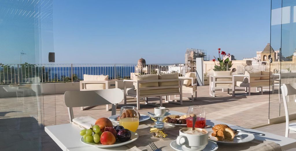 Est Hotel 4*