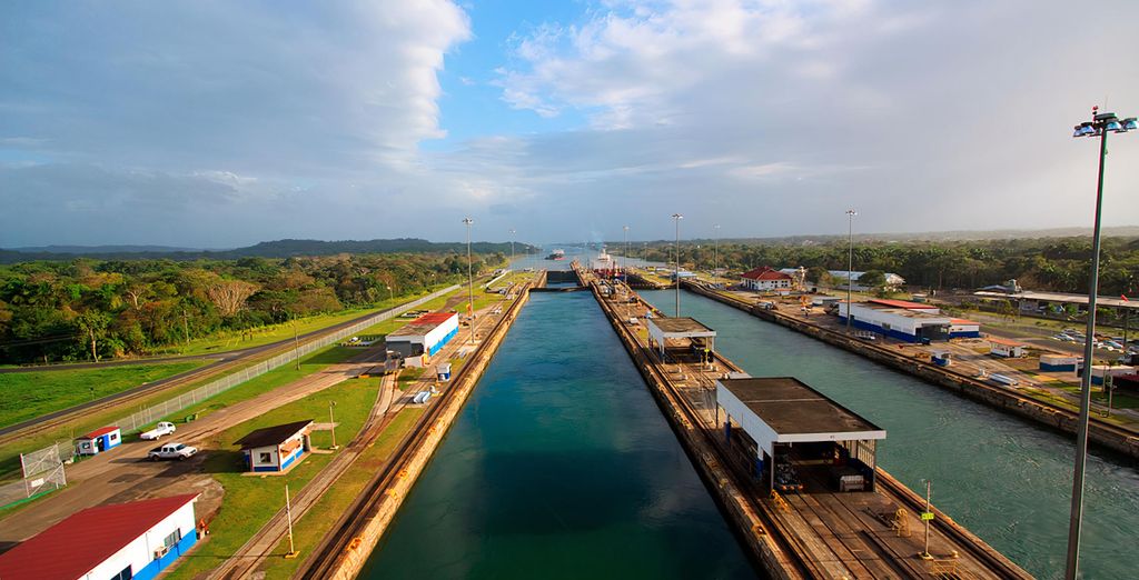 Tour da 7 a 10 notti tra sabbia, bradipi e grattacieli a Panama