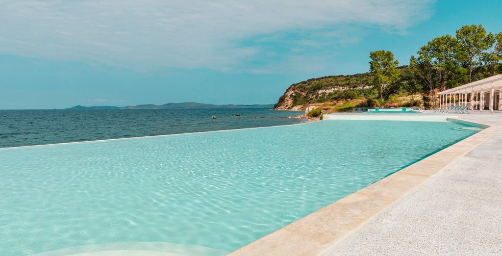 Mount Athos Resort 5*