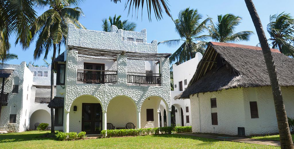 Jacaranda Indian Ocean Beach Resort 4* e Safari da 1 a 4 notti 